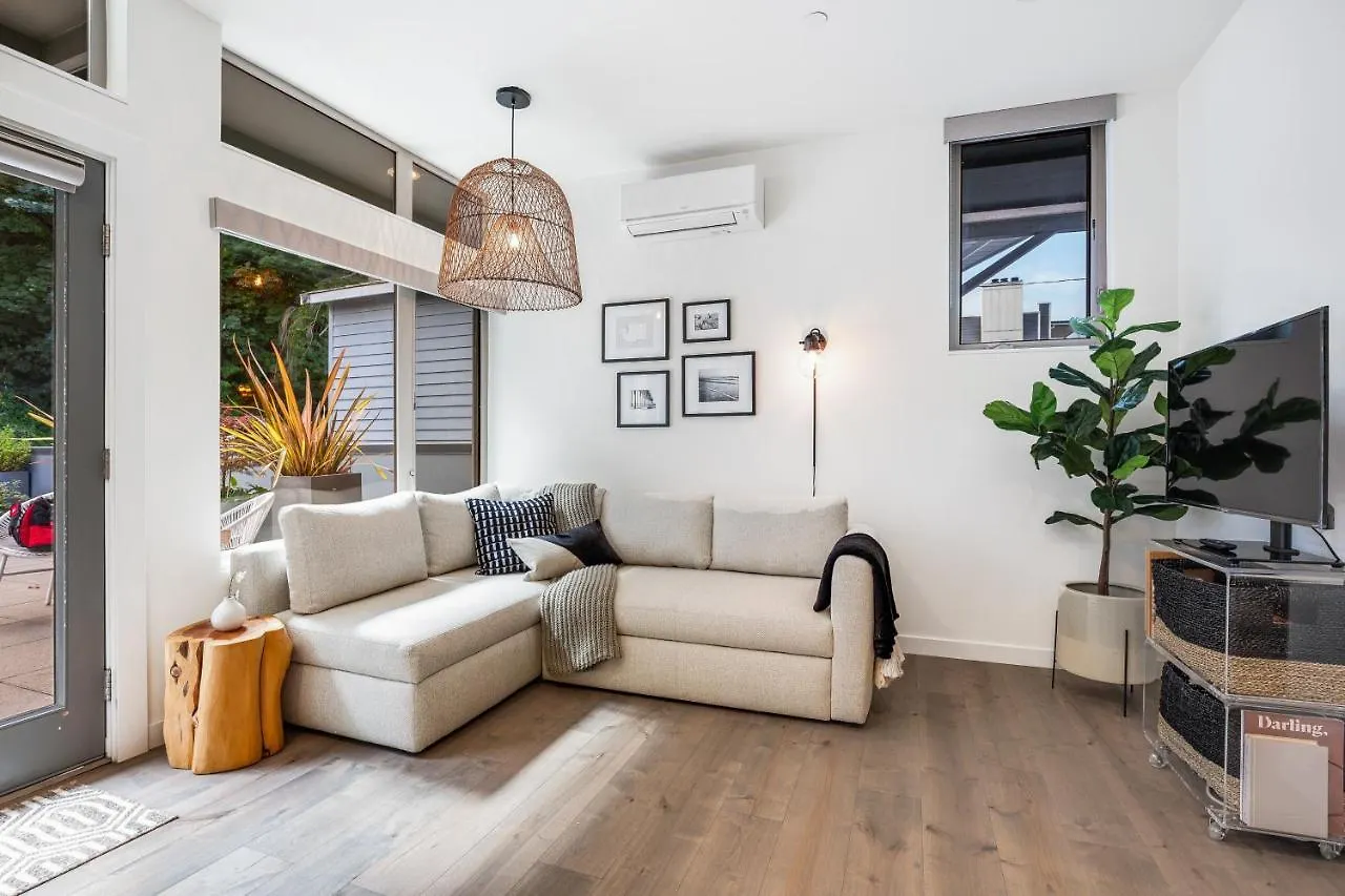 Σπίτι διακοπών Alki Beach Escape Romantic Waterfront Getaway For 2 Σιάτλ