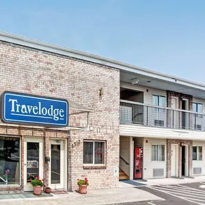 Travelodge By Wyndham North Of Downtown Мотель