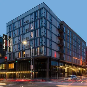 By Marriott District Отель