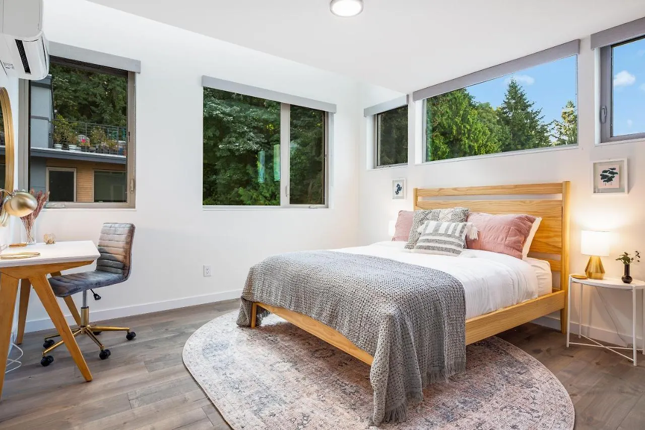 Alki Beach Escape Romantic Waterfront Getaway For 2 Seattle