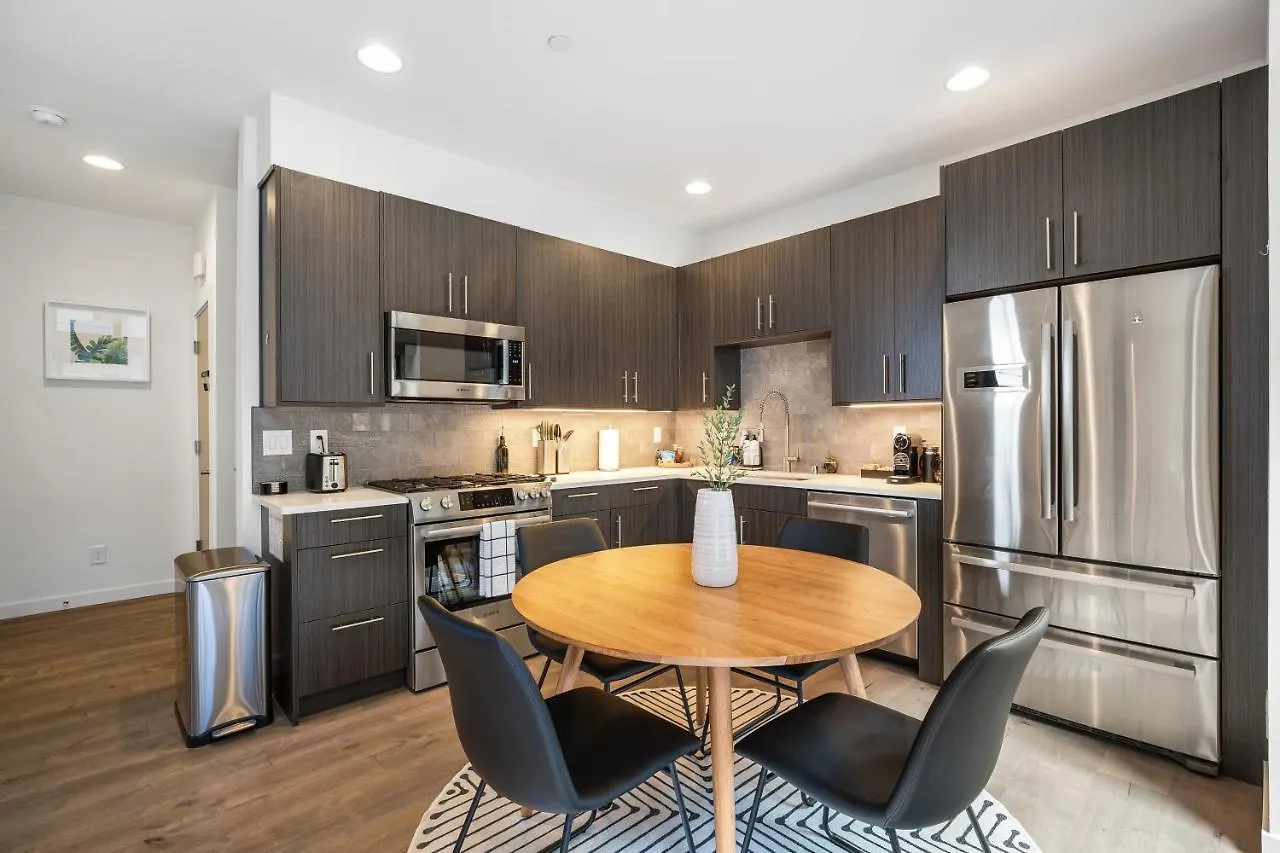 Alki Beach Escape Romantic Waterfront Getaway For 2 Seattle Holiday home