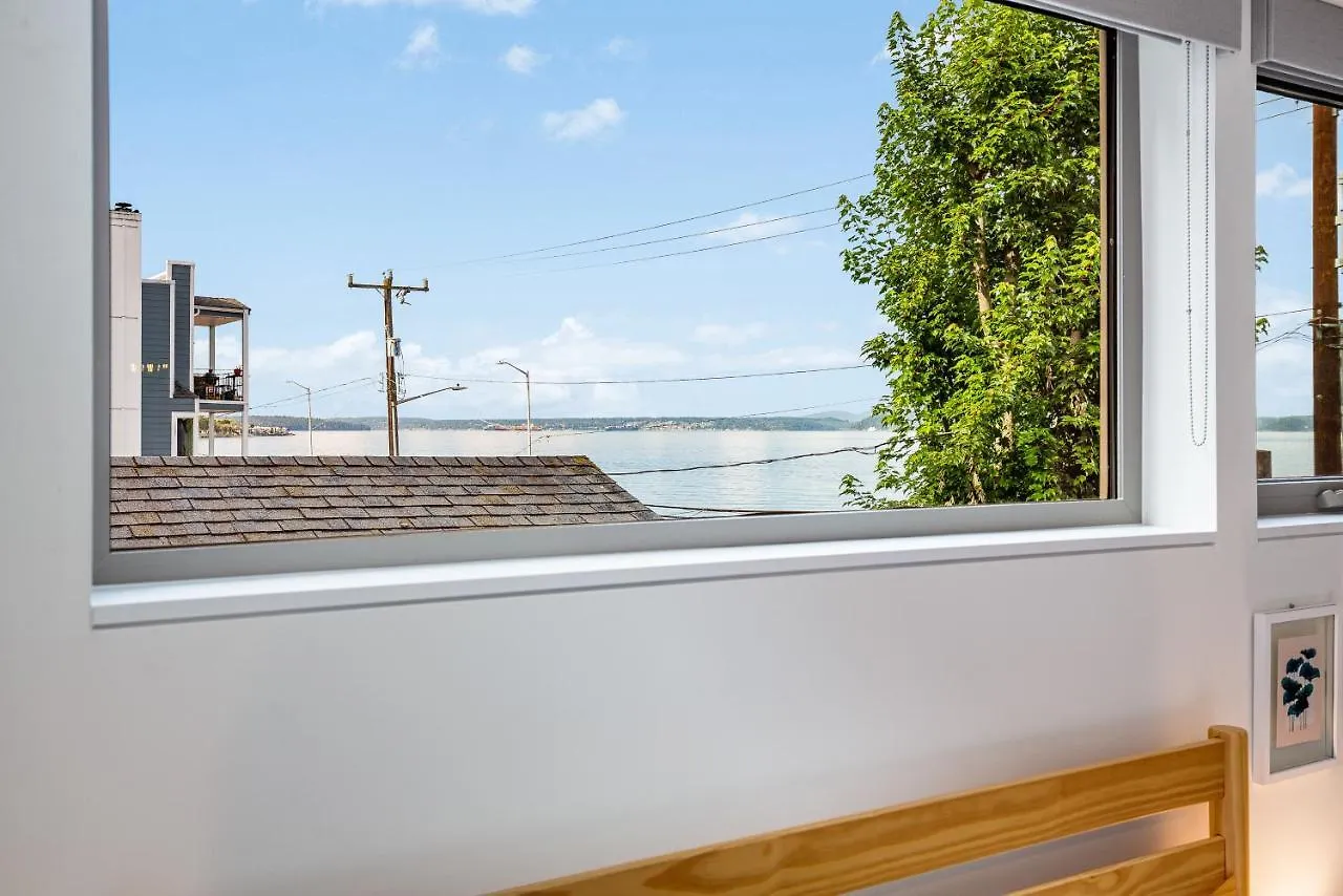 Alki Beach Escape Romantic Waterfront Getaway For 2 Seattle United States