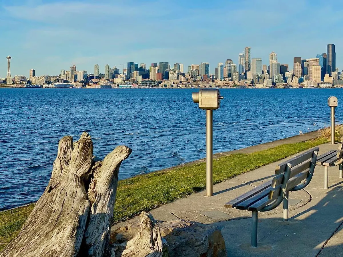 Alki Beach Escape Romantic Waterfront Getaway For 2 Seattle United States
